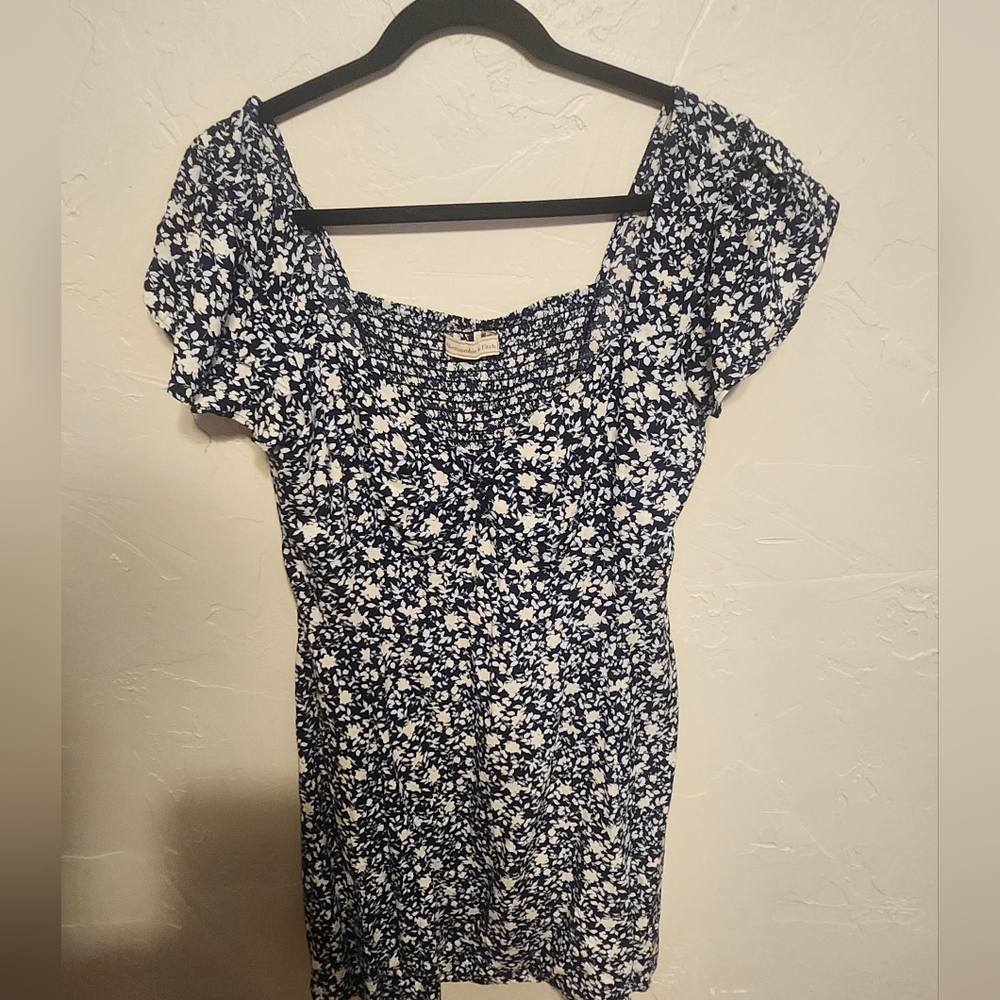 Abercrombie And Fitch, Floral Blue and White Women's Dress